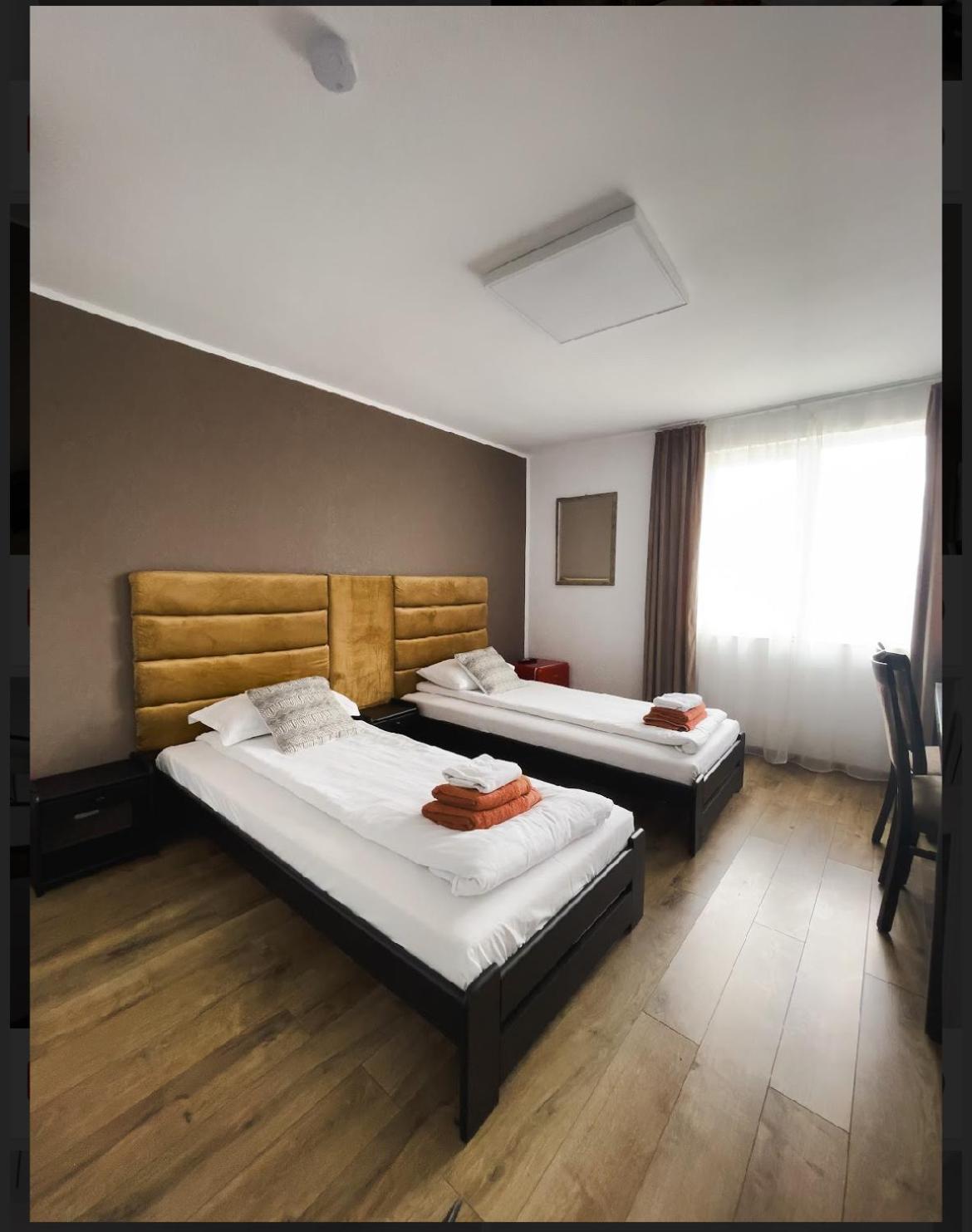 Myda Hotel Apahida Eksteriør billede