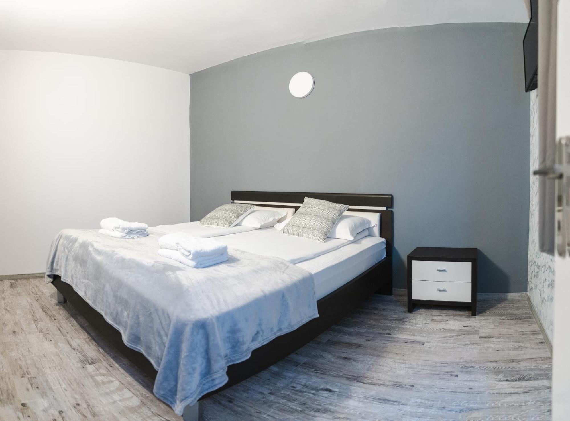 Myda Hotel Apahida Eksteriør billede