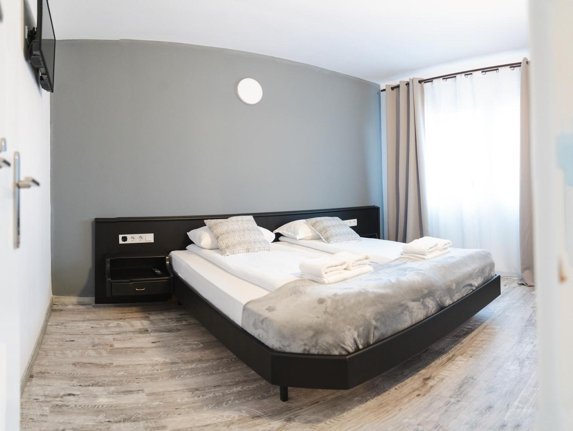 Myda Hotel Apahida Eksteriør billede