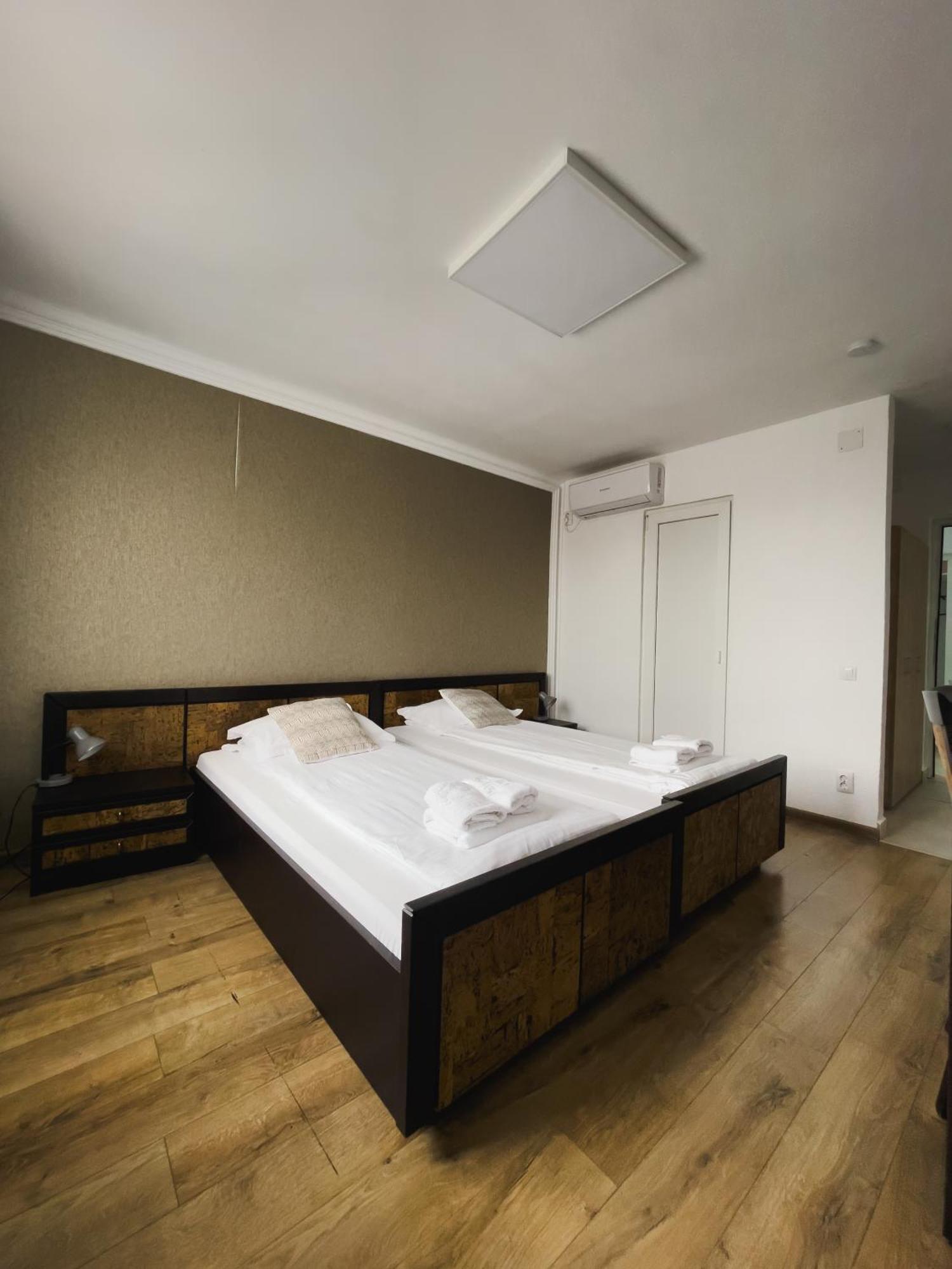 Myda Hotel Apahida Eksteriør billede