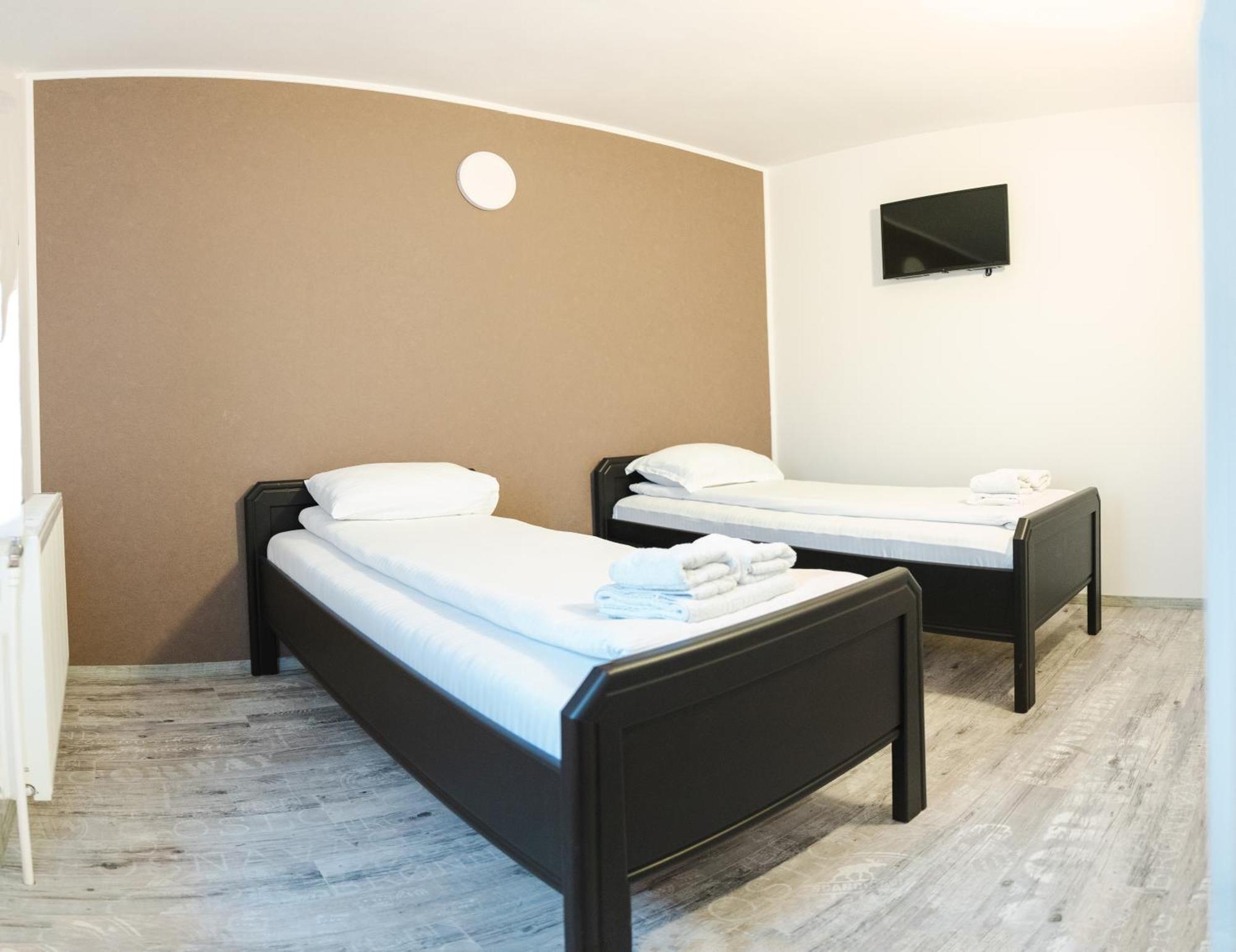 Myda Hotel Apahida Eksteriør billede