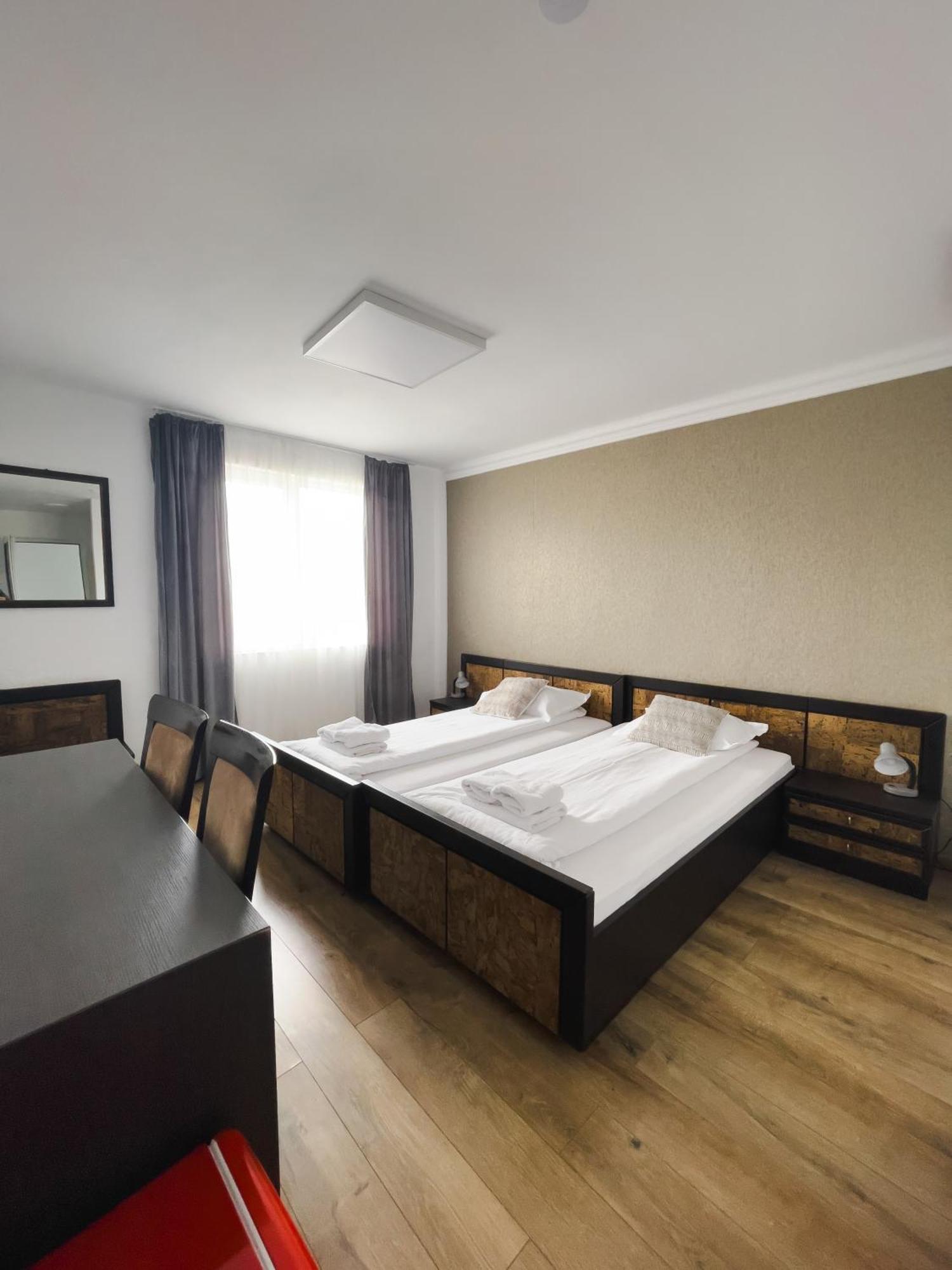 Myda Hotel Apahida Eksteriør billede
